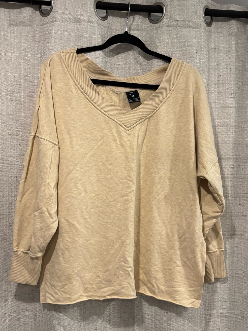 Nike Dri Fit Lightweight V Neck Sweatshirt